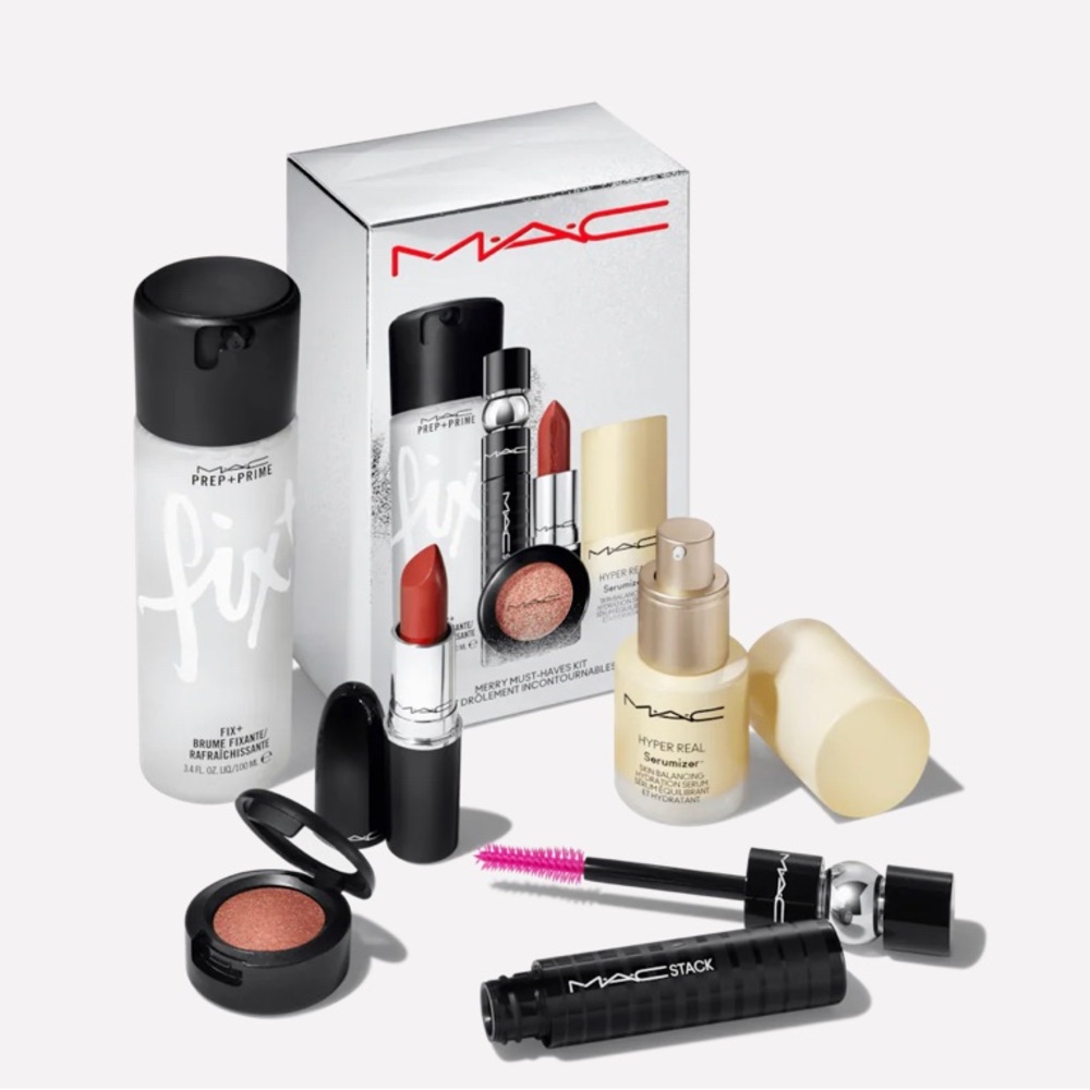 MAC Cosmetics Merry Must Haves Kit